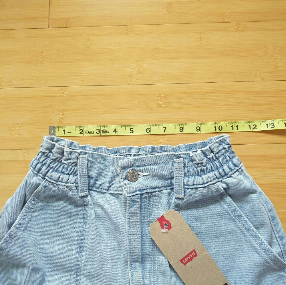 -NWT- Levi's High Waisted A Line Shorts 24 - Picture 12 of 14